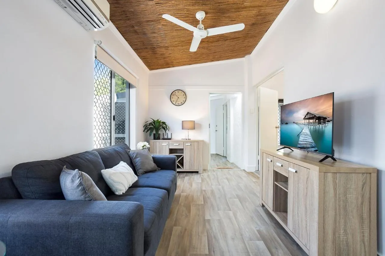 Seaside Serenity Modern Cottage With Spa Machans Beach Feriehus